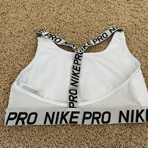 Sports bra